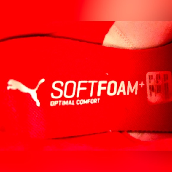 White PUMA Ferrari R-Cat Machina Motorsport Kids 4.5 C, in like new condition - Picture 5 of 8